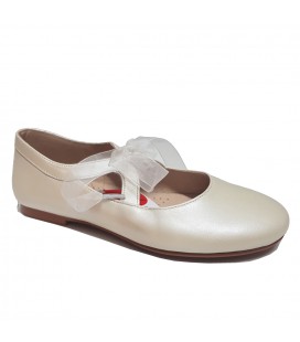 Zapato nacarado beige de ceremonia para niña