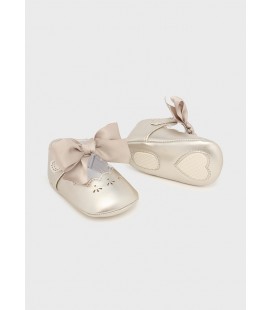 Mayoral Newborn - Merceditas lazada color champagne