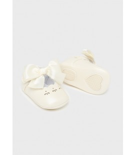 Mayoral Newborn - Merceditas lazada color nacar