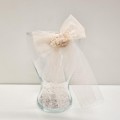 Siena - Clip lazada tul con flor y gipsophila