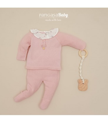 Pangasa Baby - Conjunto primera puesta con volante estampado conejos color rosa empolvado